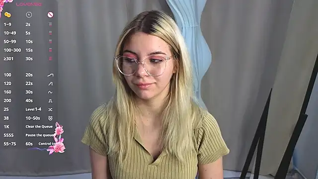 BlissBoardley online show from October 20, 2025, 6:04 am