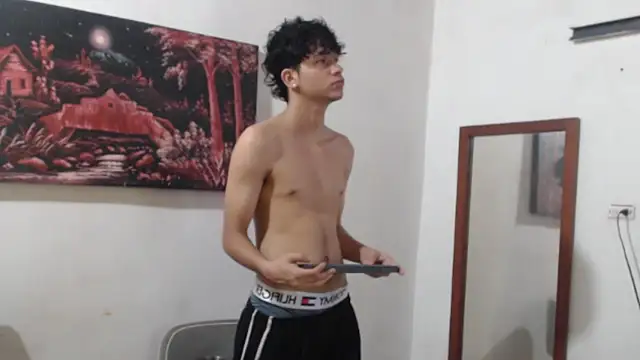 alice julls online show from December 1, 2025, 7:48 pm