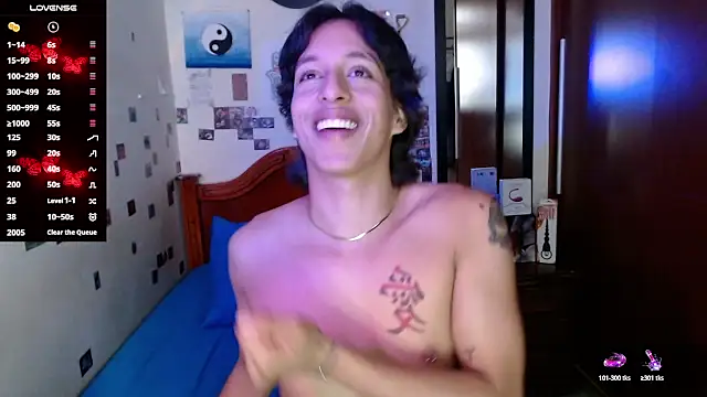 DannyPhantom555 online show from November 25, 2025, 5:35 pm