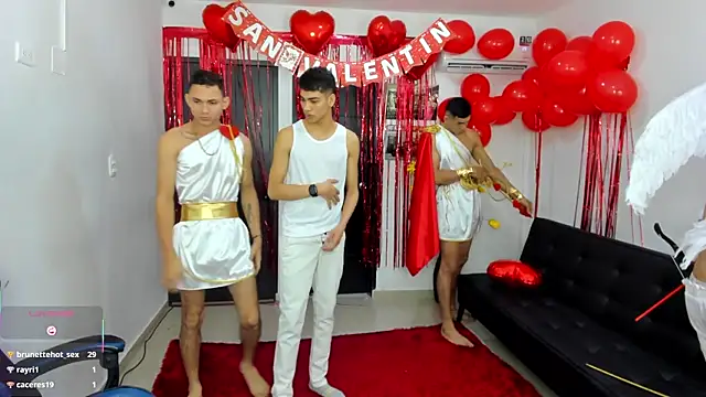 Snapshot of Playhardsex_ chatting on February 14, 2026, 11:38 pm Playhardsex online show from February 14, 2026, 11:38 pm