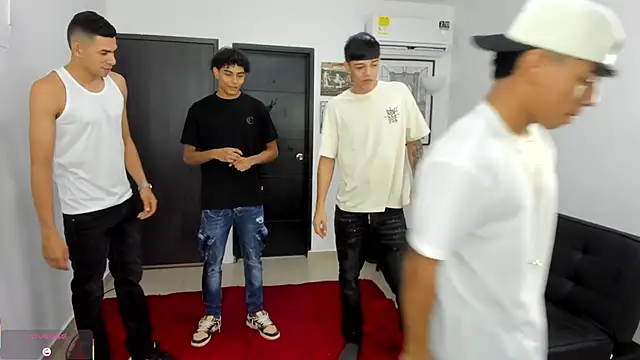 Snapshot of Playhardsex_ chatting on February 22, 2026, 11:06 pm Playhardsex online show from February 22, 2026, 11:06 pm