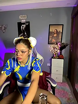 Snapshot of hannachris- chatting on October 5, 2025, 2:24 am hannachris- online show from October 5, 2025, 2:24 am