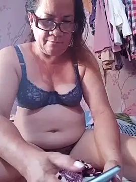 Snapshot of vickyhot1966 chatting on May 19, 2026, 10:39 pm vickyhot1966 online show from May 19, 2026, 10:39 pm