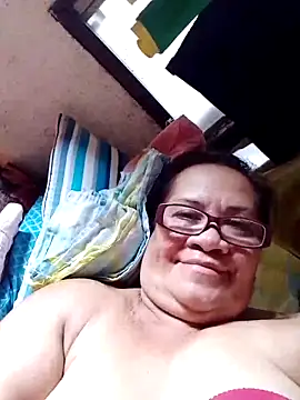 Snapshot of vickyhot1966 chatting on May 25, 2026, 4:56 am vickyhot1966 online show from May 25, 2026, 4:56 am
