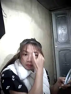 Snapshot of Dung-Thao19 chatting on November 11, 2025, 10:58 pm Dung-Thao19 online show from November 11, 2025, 10:58 pm