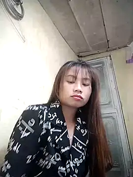 Snapshot of Dung-Thao19 chatting on October 16, 2025, 2:36 pm Dung-Thao19 online show from October 16, 2025, 2:36 pm