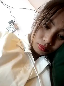 Snapshot of Dung-Thao19 chatting on September 10, 2025, 5:12 pm Dung-Thao19 online show from September 10, 2025, 5:12 pm