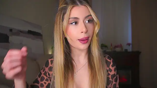 Snapshot of GeorginaHarn chatting on April 18, 2026, 8:05 am GeorginaHarn online show from April 18, 2026, 8:05 am
