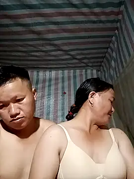 Love-Mama33 online show from October 8, 2025, 12:17 pm