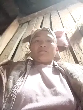 Love-Mama33 online show from November 29, 2025, 12:27 pm