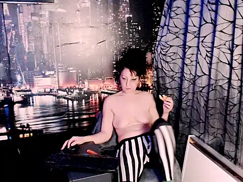 AMOURSWEET2025 online show from October 31, 2025, 3:41 pm