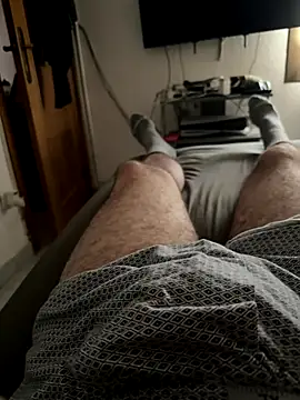 Snapshot of gigolobcn chatting on September 17, 2025, 1:24 pm gigolobcn online show from September 17, 2025, 1:24 pm