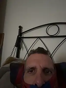 Snapshot of gigolobcn chatting on January 10, 2026, 10:32 am gigolobcn online show from January 10, 2026, 10:32 am