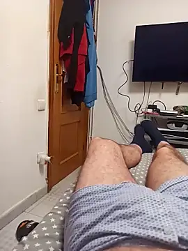 gigolobcn online show from May 19, 2026, 1:56 am