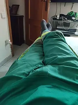 Snapshot of gigolobcn chatting on October 15, 2025, 3:31 pm gigolobcn online show from October 15, 2025, 3:31 pm