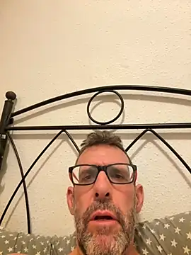 Snapshot of gigolobcn chatting on September 11, 2025, 12:32 am gigolobcn online show from September 11, 2025, 12:32 am