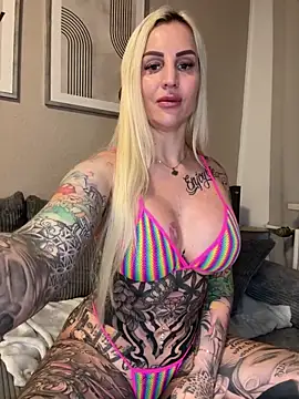 CoraDiamond online show from January 16, 2026, 4:00 pm