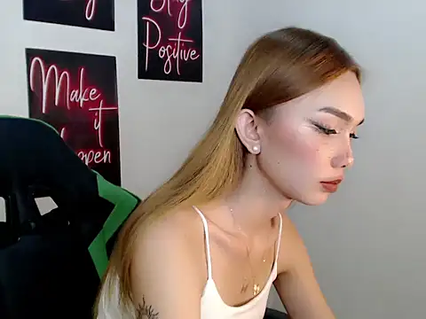 Snapshot of asia_mekaniko chatting on October 3, 2025, 12:28 pm asia mekaniko online show from October 3, 2025, 12:28 pm