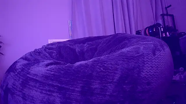 LeeCox online show from February 11, 2025, 2:24 pm