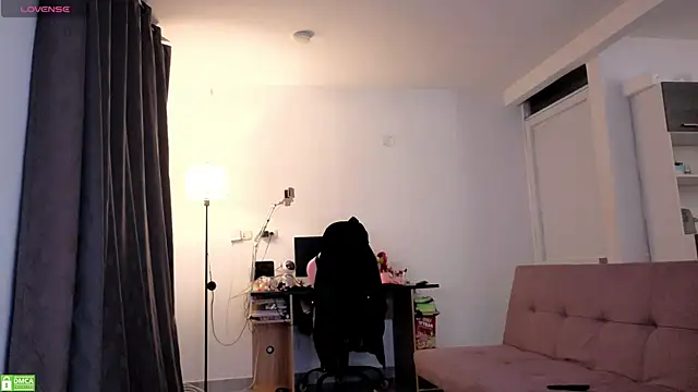 colette e online show from March 31, 2026, 8:49 am