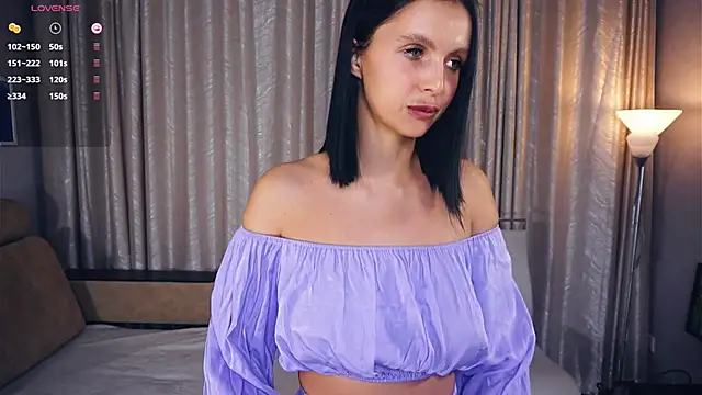 AfraBabyGills online show from October 17, 2025, 7:26 pm