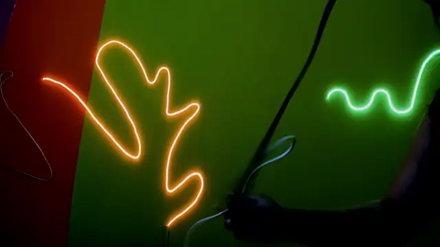 Lili milk20 online show from April 9, 2026, 7:20 pm