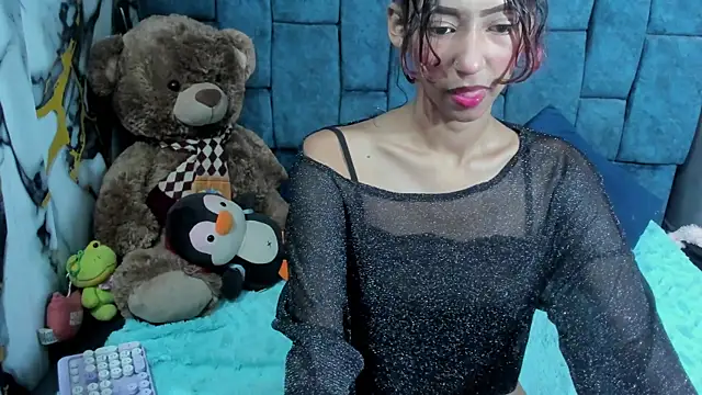 ValentinaKlean online show from July 16, 2026, 1:24 am