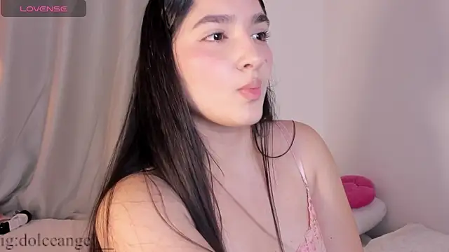 Snapshot of dulceangel__ chatting on May 22, 2026, 5:05 am dulceangel online show from May 22, 2026, 5:05 am