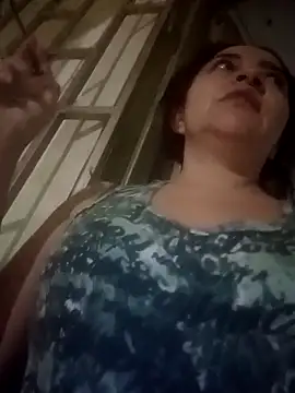 tany90 online show from February 5, 2026, 3:46 am