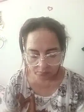 tany90 online show from May 12, 2026, 1:39 pm