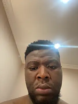 Snapshot of Dynamite_cums_in_size_2 chatting on December 4, 2025, 7:29 am Dynamite cums in size 2 online show from December 4, 2025, 7:29 am