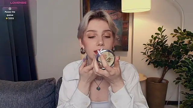 Snapshot of OdelynaAsp chatting on December 4, 2025, 11:53 am OdelynaAsp online show from December 4, 2025, 11:53 am