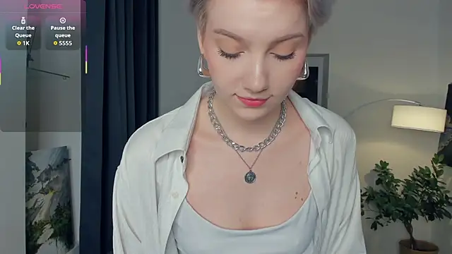 OdelynaAsp online show from October 23, 2025, 12:37 pm