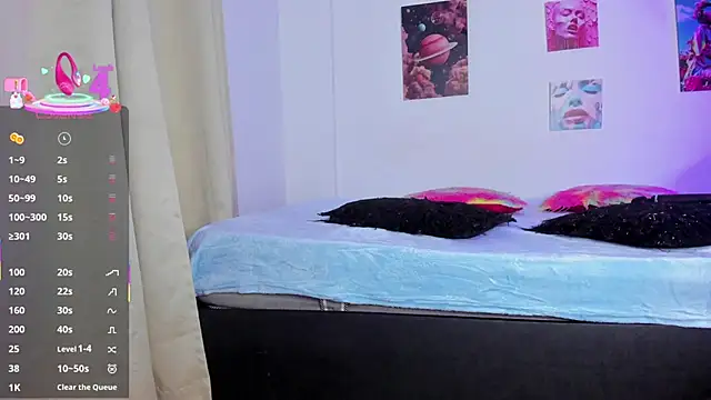 mia purplee online show from October 23, 2025, 3:05 am