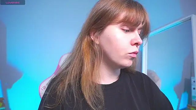 Snapshot of Sense_Of_Rosemary chatting on November 15, 2025, 6:06 am Sense Of Rosemary online show from November 15, 2025, 6:06 am