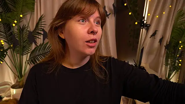 Snapshot of Sense_Of_Rosemary chatting on November 2, 2025, 6:07 am Sense Of Rosemary online show from November 2, 2025, 6:07 am