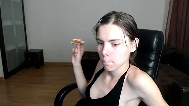 AmelieReve online show from September 24, 2025, 4:46 pm