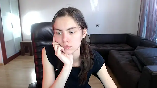 AmelieReve online show from September 16, 2025, 2:18 pm