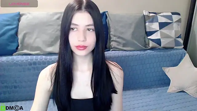 SelinLi online show from April 11, 2026, 7:38 am