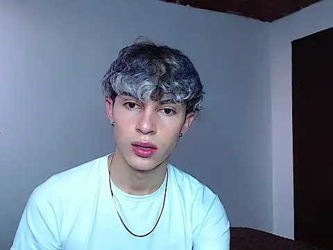 Snapshot of john_vichenso chatting on November 5, 2025, 8:56 pm john vichenso online show from November 5, 2025, 8:56 pm