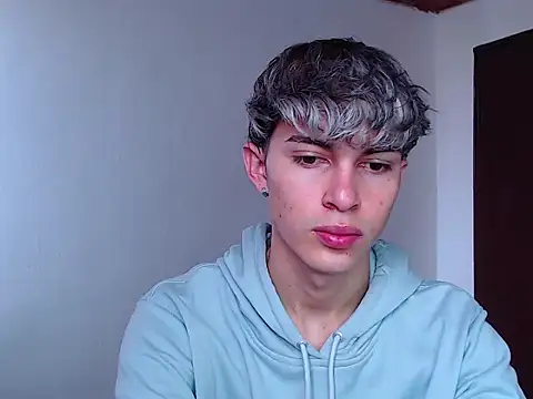 Snapshot of john_vichenso chatting on October 19, 2025, 4:54 pm john vichenso online show from October 19, 2025, 4:54 pm