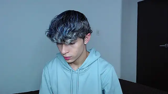 Snapshot of john_vichenso chatting on November 21, 2025, 9:14 pm john vichenso online show from November 21, 2025, 9:14 pm