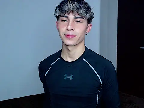 Snapshot of john_vichenso chatting on October 23, 2025, 10:30 pm john vichenso online show from October 23, 2025, 10:30 pm