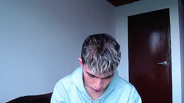 john vichenso online show from December 22, 2025, 9:26 pm