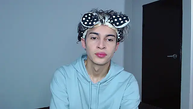 Snapshot of john_vichenso chatting on November 28, 2025, 9:59 pm john vichenso online show from November 28, 2025, 9:59 pm