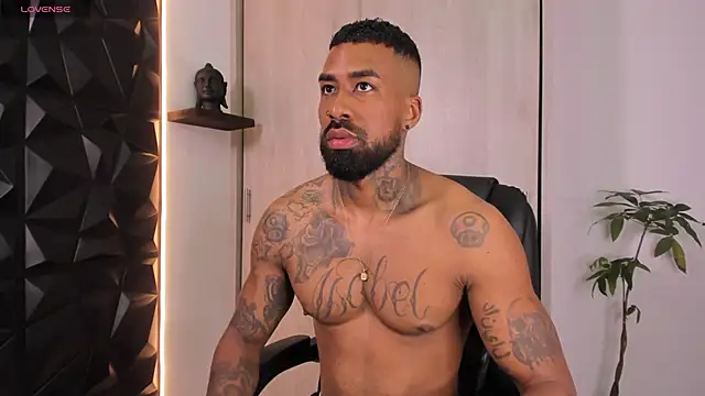 OstinDaniels online show from November 22, 2025, 11:47 pm