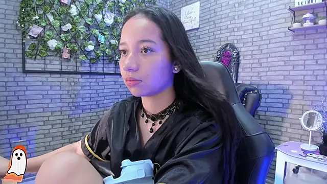 akimy teen online show from October 31, 2025, 4:36 pm