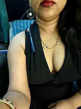 Sexy juhee online show from May 17, 2026, 7:03 pm