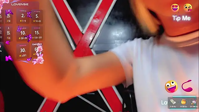 Britany montiel online show from October 31, 2025, 7:10 pm