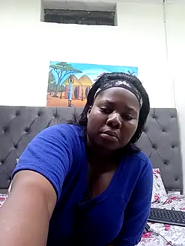 QUEEN DIVAXX online show from October 15, 2025, 4:37 pm